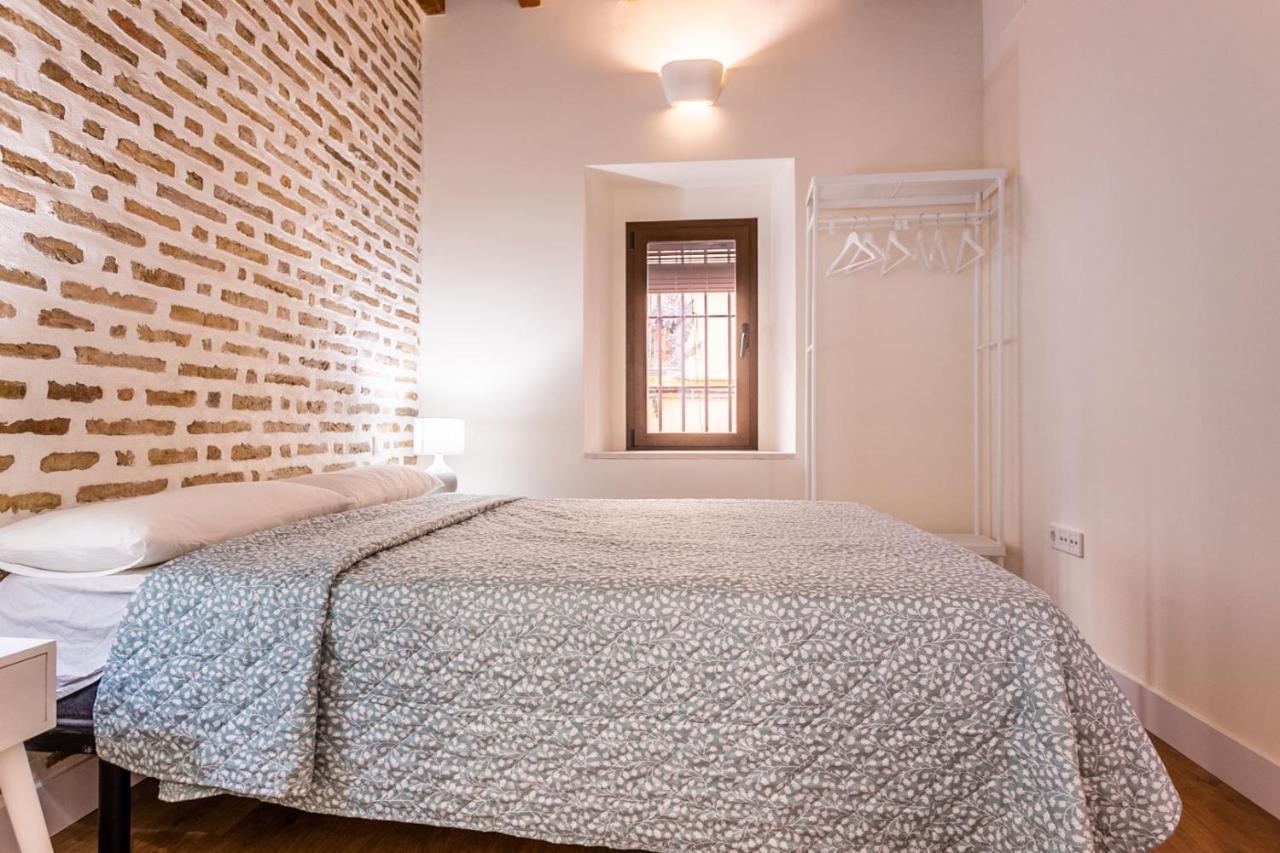 Stunning Apartment In Central Seville Exterior photo