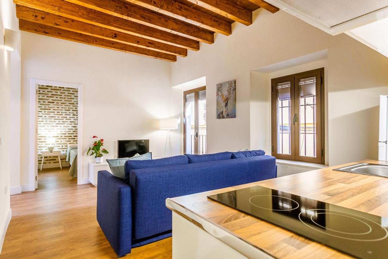 Stunning Apartment In Central Seville Exterior photo
